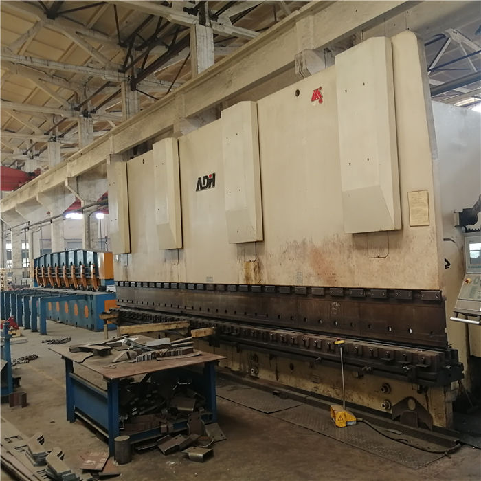 農(nóng)用隨車挖掘機折彎機